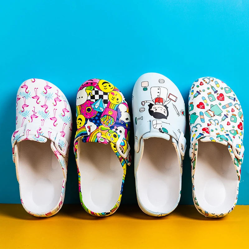 Cartoon  Print Slip Resistant Medical Clogs Doctor Nurse Slippers Ultra Light Dentist Veterinary Footwear Surgical Shoes YC-1