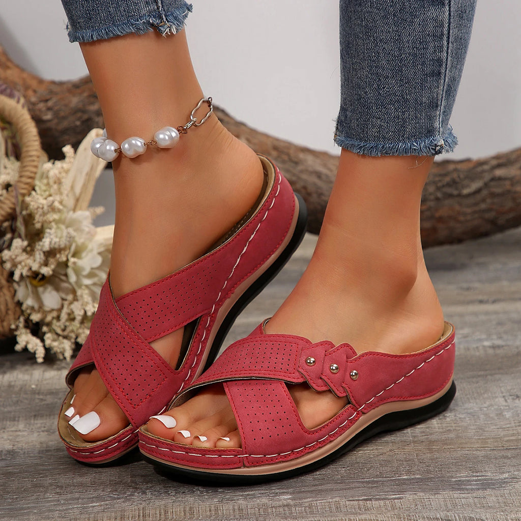 Slippers Women Leather Shoes Wedges Open Toe Casual Anti Slippery Slides Fashion Outside Beach Leaf Shaped Sandals 43 Sizes