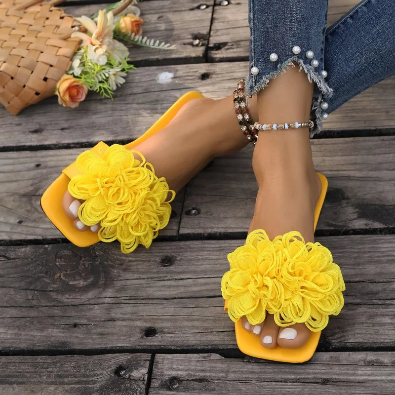Plus Size Cool Drag Women's Summer New Square Toe Open Toe Outside Wear Flower Soft Sole Flat Slip Beach Shoes