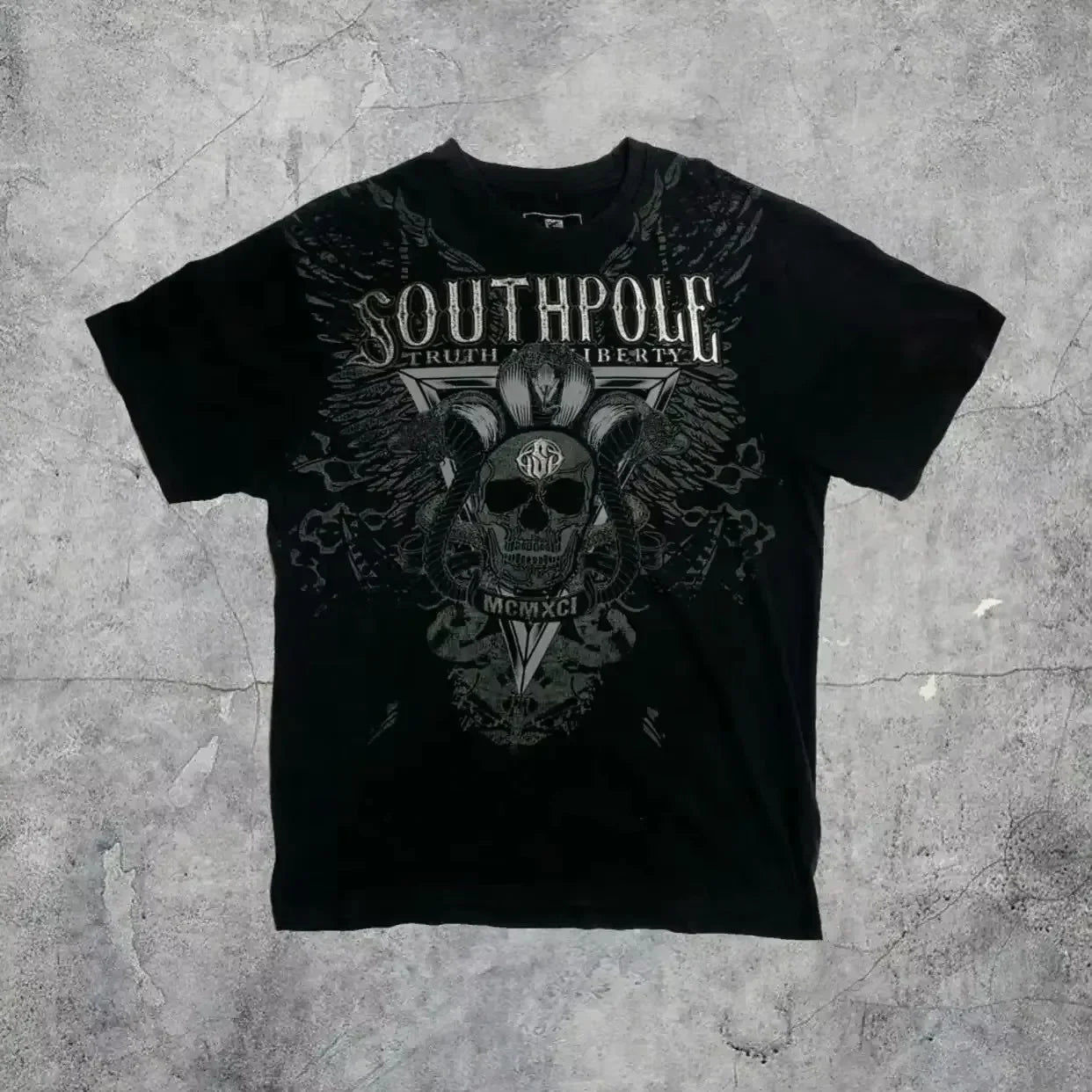 South pole Vintage Cotton Graphic Tee Distressed Oversized T-Shirt with Gothic Print