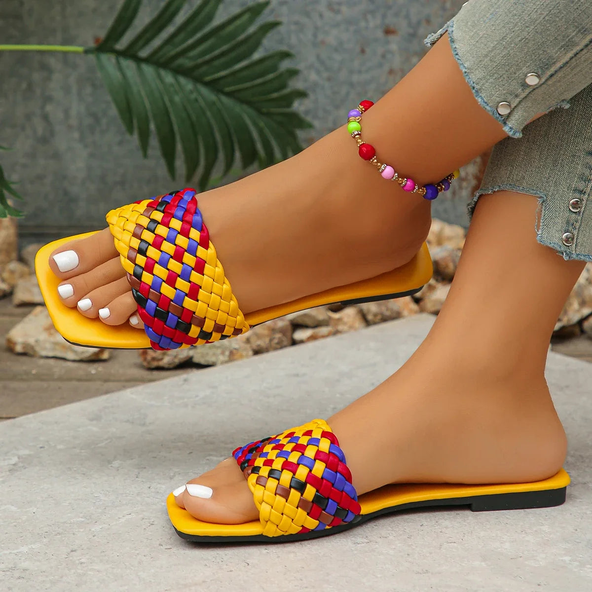 Women Slippers Summer Fashion Beach Mules Casual Indoor Home Slippers Selling Sexy Braided Square Toe Flat Sandals Slides Women