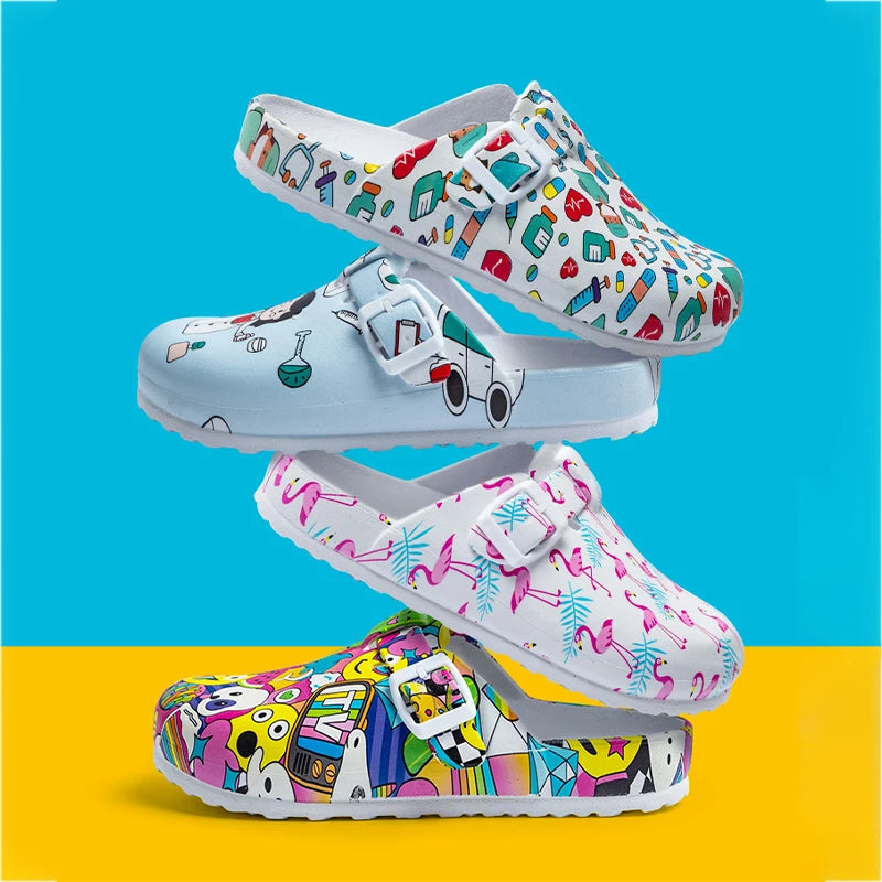 Cartoon  Print Slip Resistant Medical Clogs Doctor Nurse Slippers Ultra Light Dentist Veterinary Footwear Surgical Shoes YC-1