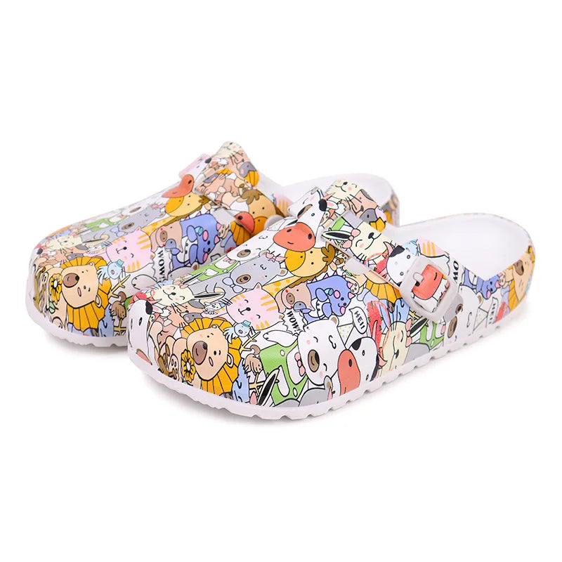 Cartoon  Print Slip Resistant Medical Clogs Doctor Nurse Slippers Ultra Light Dentist Veterinary Footwear Surgical Shoes YC-1