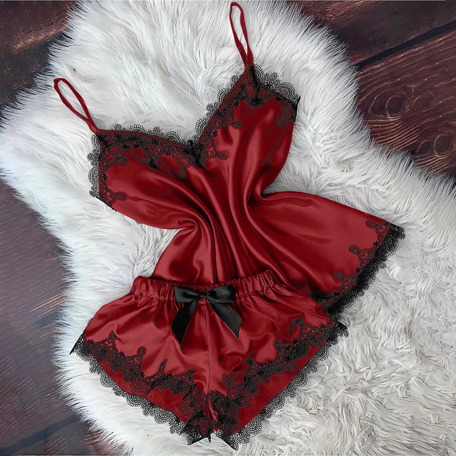 Women Sleep Wear Camisole Bow Shorts V-Neck Tops Velvet Pajamas Sleepwear