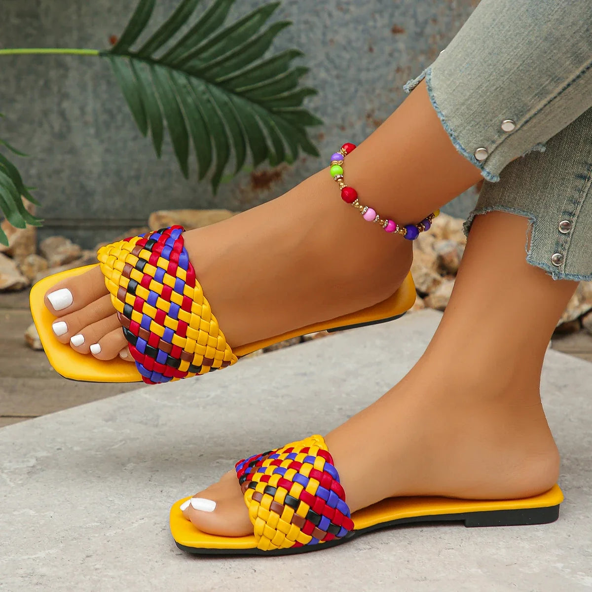 Women Slippers Summer Fashion Beach Mules Casual Indoor Home Slippers Selling Sexy Braided Square Toe Flat Sandals Slides Women