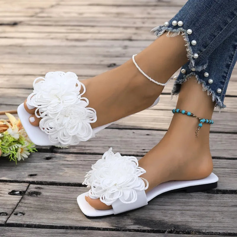 Plus Size Cool Drag Women's Summer New Square Toe Open Toe Outside Wear Flower Soft Sole Flat Slip Beach Shoes