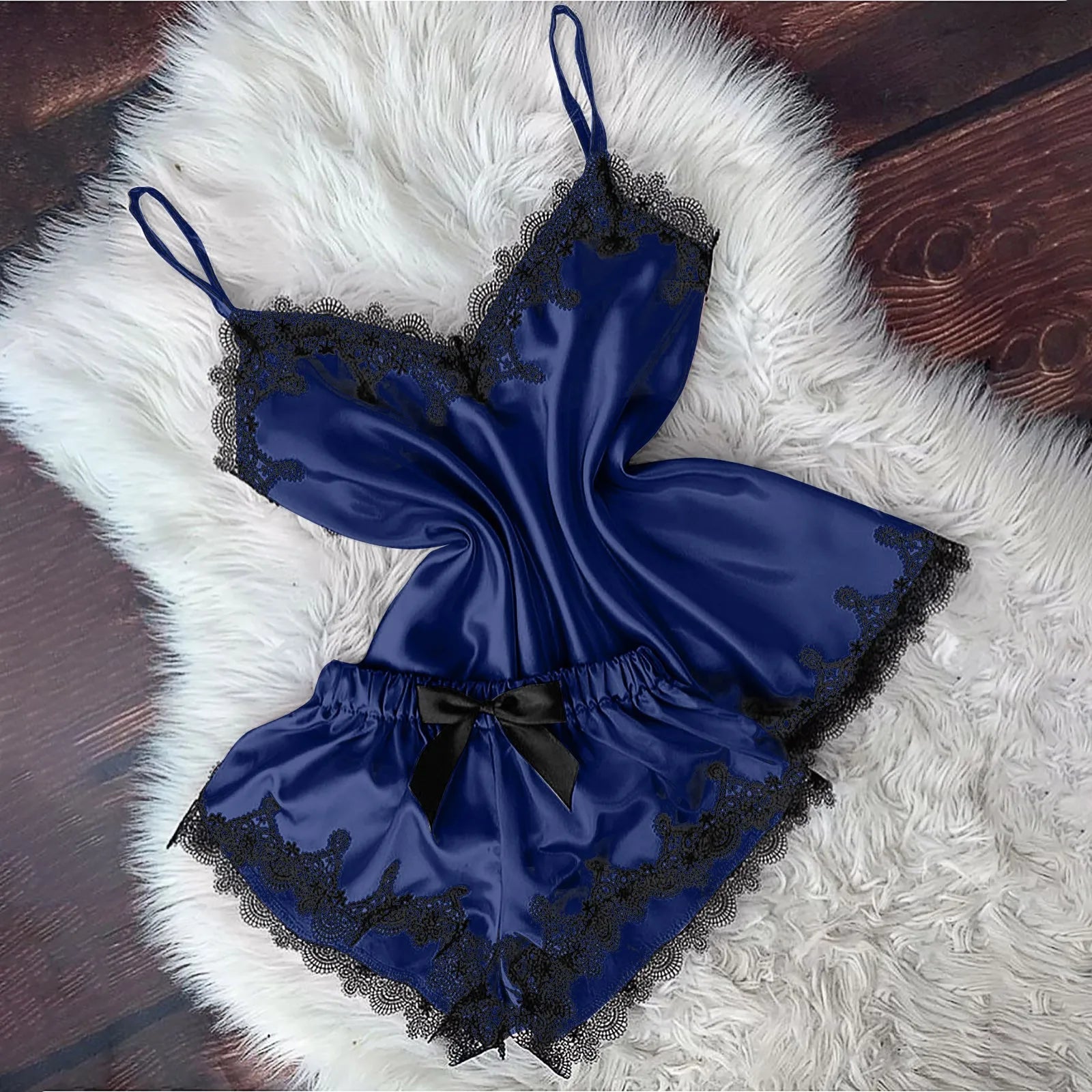 Women Sleep Wear Camisole Bow Shorts V-Neck Tops Velvet Pajamas Sleepwear