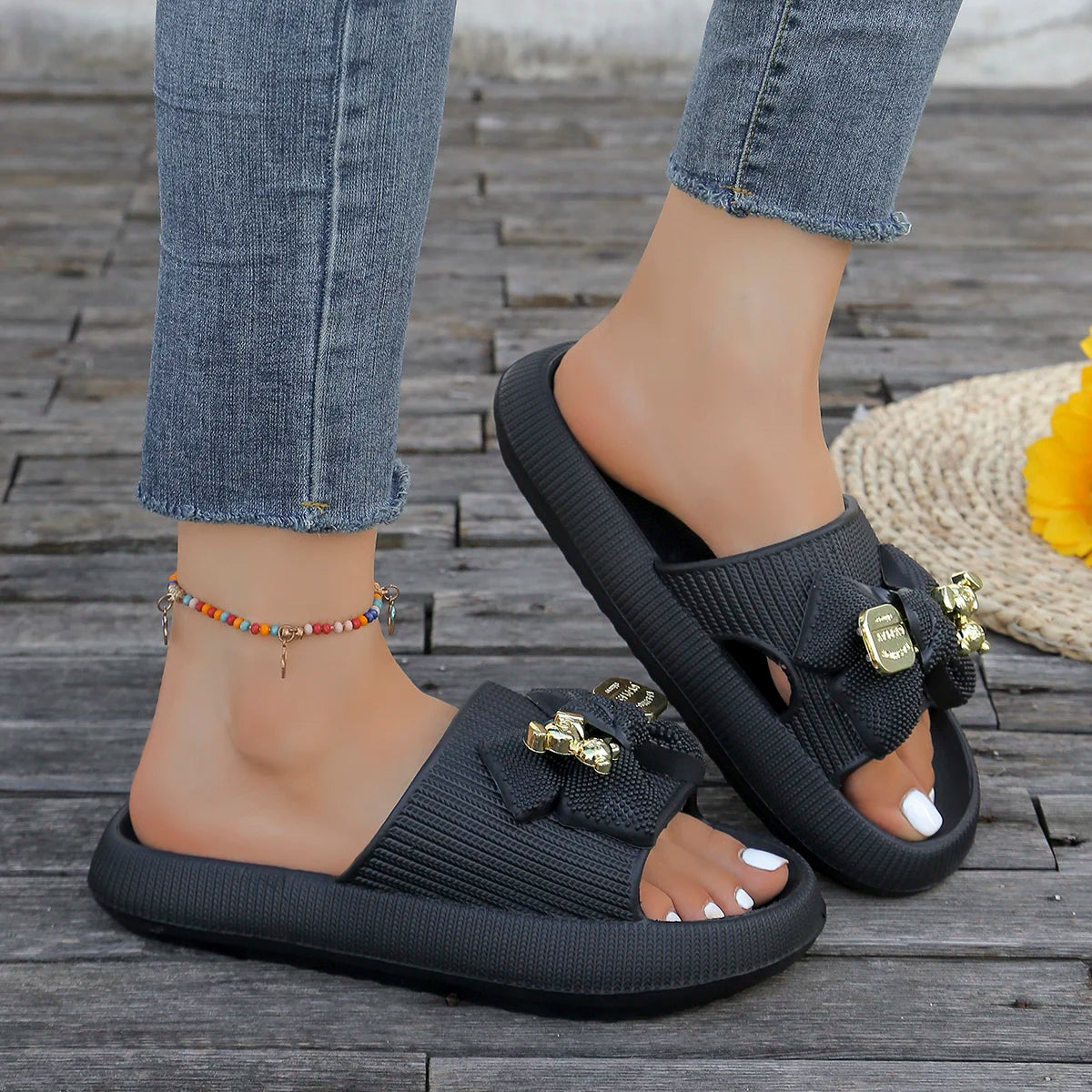 Summer Women's Multi-Color Slippers Adorable Metallic Bear Bow Decor Versatile Sandals Beach Walk home Shower Slip-On slippers