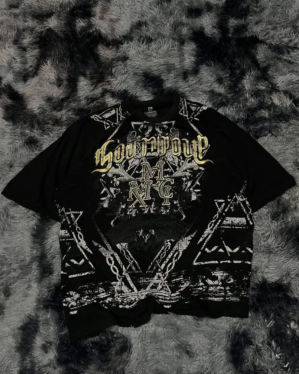 South pole Vintage Cotton Graphic Tee Distressed Oversized T-Shirt with Gothic Print